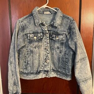 Peach Love California Acid-Wash Denim Jacket in Faded Blue